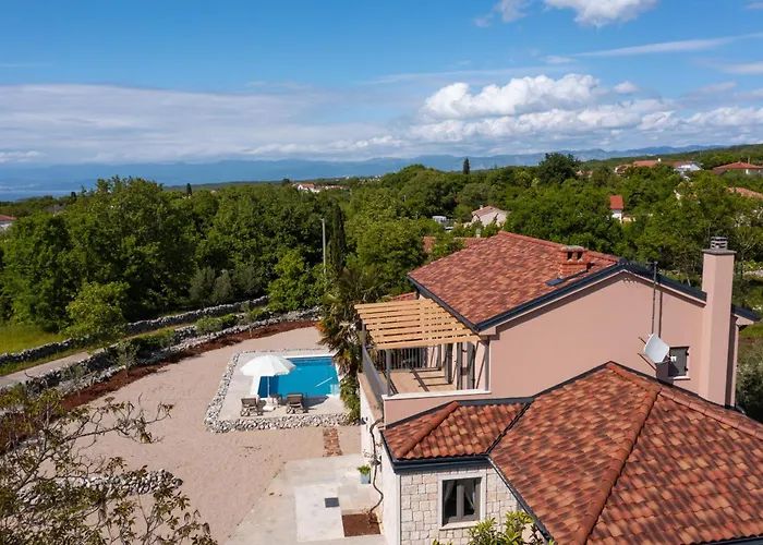 Ulika مالينسكا