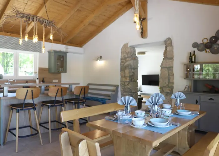 Ulika * مالينسكا